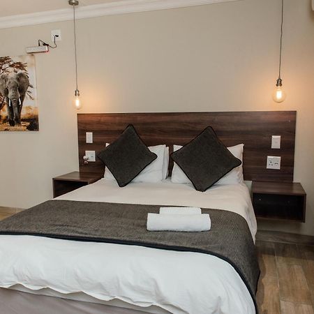Casa Leitao Lodge พาลาบอร์วา ภายนอก รูปภาพ